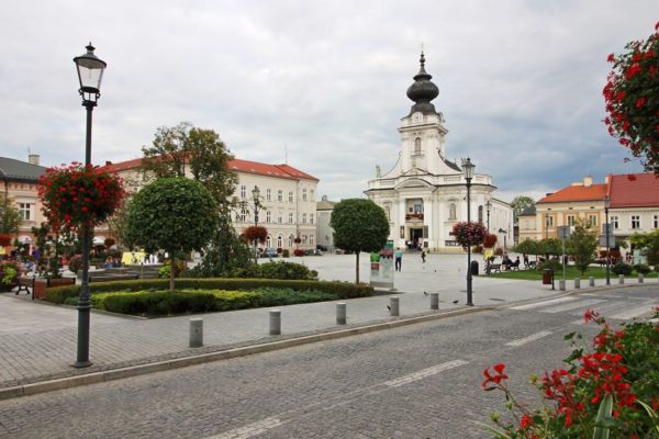 2 Day Trip From Warsaw:  The Traces of John Paul II Wadowice 600x400